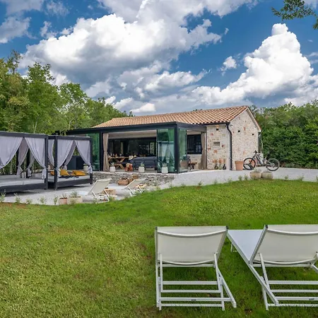 Ferienhaus With Pool In Bale-istrien 52091